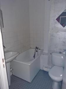 For rent Roche-la-moliere 2 rooms 45 m2 Loire (42230) photo 4