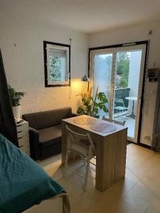 For rent Villenave-d'ornon 1 room 31 m2 Gironde (33140) photo 0