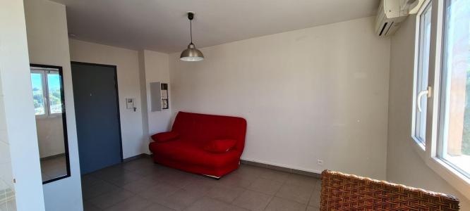Louer Appartement  590 euros