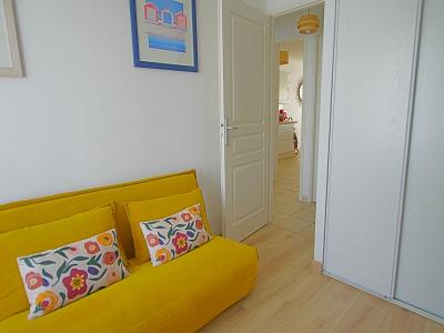 Louer Appartement  890 euros