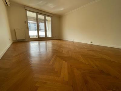 Louer Appartement 90 m2 Lyon-4eme-arrondissement