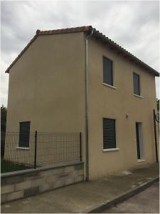 Louer Maison 79 m2 Saint-jory