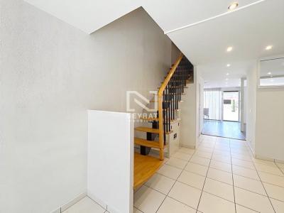 Acheter Local commercial Frejus 337000 euros