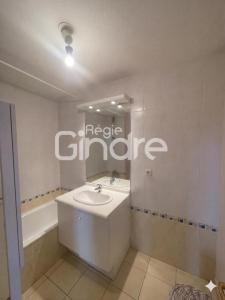 Louer Appartement Lyon-3eme-arrondissement 841 euros