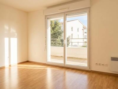 For rent Saint-sebastien-sur-loire 2 rooms 45 m2 Loire atlantique (44230) photo 0