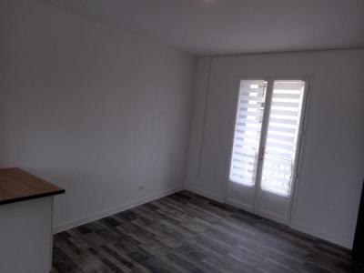 For rent Menigoute 2 rooms 36 m2 Deux sevres (79340) photo 2
