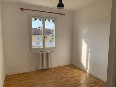 For rent 5 MINUTES DE SENS 6 rooms 118 m2 Yonne (89100) photo 4