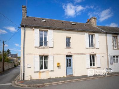 For sale Bayeux 5 rooms 104 m2 Calvados (14400) photo 0