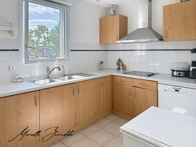 For sale Jonquieres-saint-vincent 4 rooms 124 m2 Gard (30300) photo 3