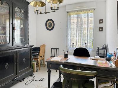 For sale Jonquieres-saint-vincent 4 rooms 124 m2 Gard (30300) photo 4