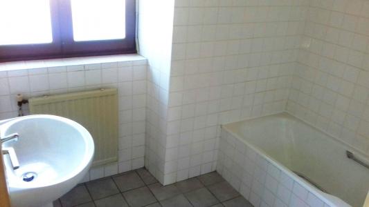Louer Appartement Priziac 337 euros