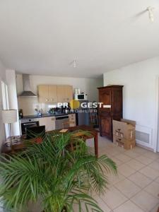 Annonce Location 2 pi�ces Appartement Destrousse 13