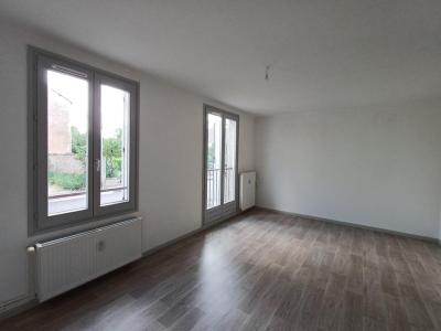Louer Appartement 70 m2 Saint-loup-sur-semouse
