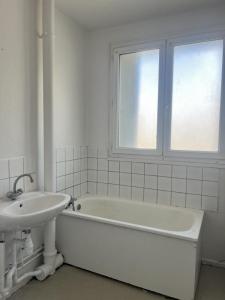 For rent Saint-loup-sur-semouse 6 rooms 123 m2 Haute saone (70800) photo 3
