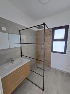 For rent Saint-andre 4 rooms 94 m2 Reunion (97440) photo 1