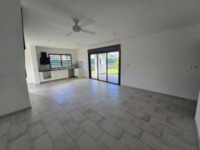 For rent Sainte-suzanne 4 rooms 91 m2 Reunion (97441) photo 1