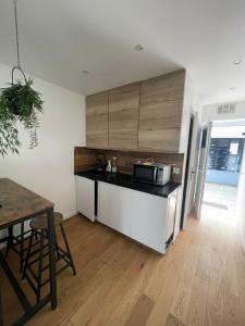 Annonce Vente Appartement Paris-18eme-arrondissement 75