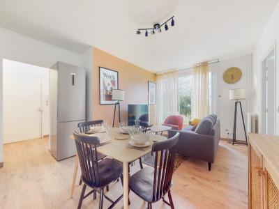 For rent Asnieres-sur-seine 5 rooms 80 m2 Hauts de Seine (92600) photo 0