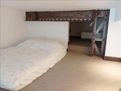 Louer Appartement Paris-19eme-arrondissement 906 euros