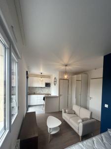 For rent Mennecy 1 room 27 m2 Essonne (91540) photo 3