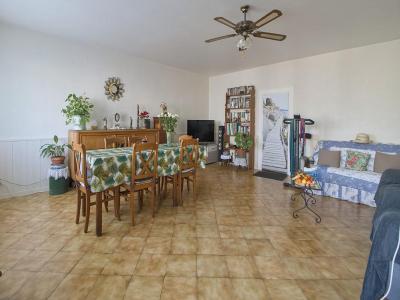 For sale Lucon 3 rooms 96 m2 Vendee (85400) photo 2