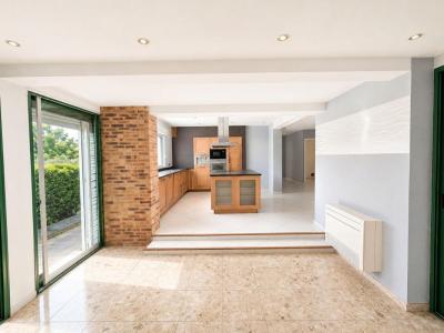 For sale Pleyben 8 rooms 218 m2 Finistere (29190) photo 3