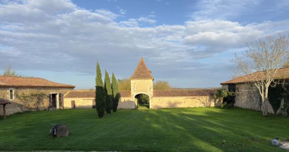 For sale Auch GERS   AUCH et sa r�gion 8 rooms 340 m2 Gers (32000) photo 2