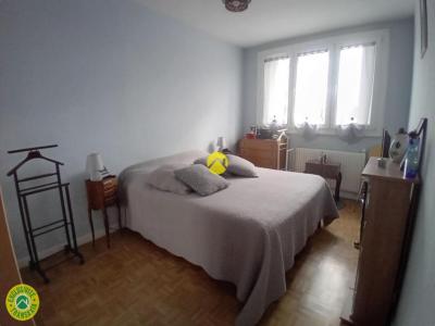 For sale Montlucon 3 rooms 63 m2 Allier (03100) photo 2