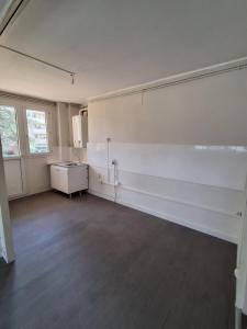 For rent Roche-la-moliere 4 rooms 71 m2 Loire (42230) photo 2
