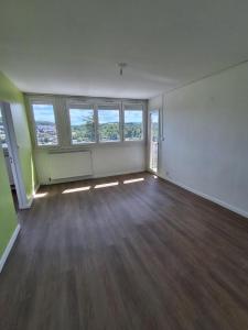 For rent Roche-la-moliere 4 rooms 82 m2 Loire (42230) photo 4