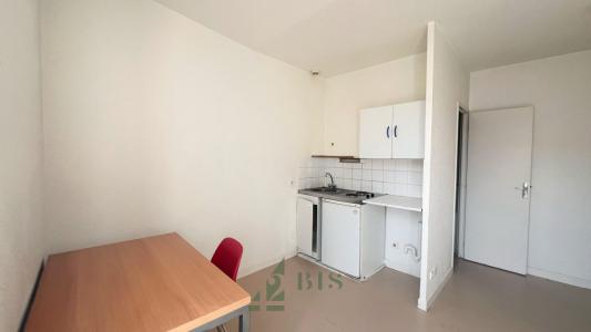 For rent Roanne 1 room 26 m2 Loire (42300) photo 2