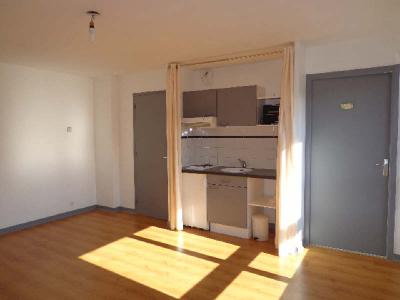 For rent Brest 1 room 28 m2 Finistere (29200) photo 1