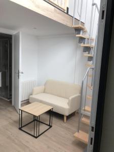 For rent Lyon-7eme-arrondissement 1 room 21 m2 Rhone (69007) photo 0