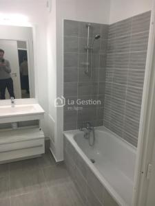 For rent Maisons-alfort 3 rooms 62 m2 Val de Marne (94700) photo 2
