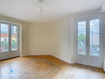 For sale Clermont-ferrand 3 rooms 69 m2 Puy de dome (63000) photo 0