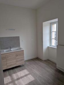 Annonce Location 4 pi�ces Appartement Saint-clement 89