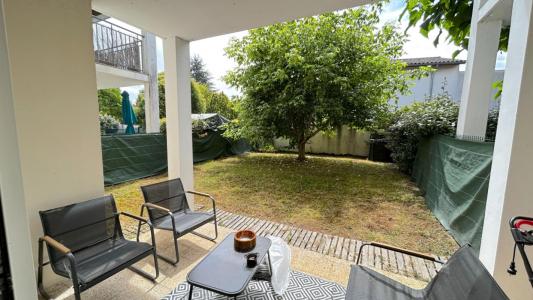 Louer Appartement Saint-seurin-de-cursac 660 euros