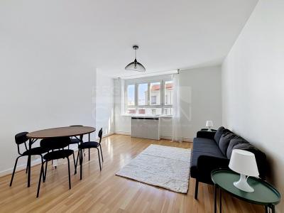 For rent Lyon-7eme-arrondissement 3 rooms 57 m2 Rhone (69007) photo 0