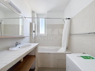 Louer Appartement Lyon-7eme-arrondissement 1124 euros