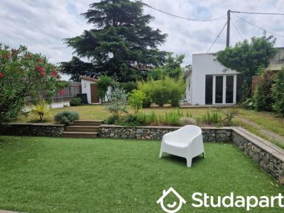 For rent Pessac 1 room 16 m2 Gironde (33600) photo 0