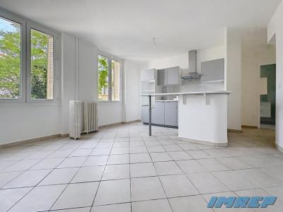 Annonce Location 2 pi�ces Appartement Marseille-6eme-arrondissement 13