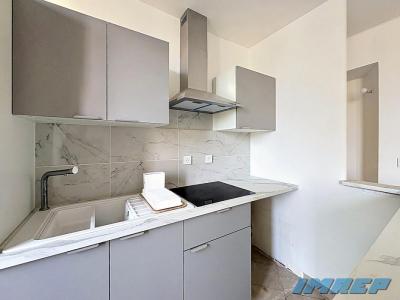 Louer Appartement Marseille-6eme-arrondissement Bouches du Rhone