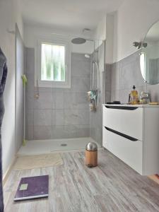 For sale CENTRE BOURG 3 rooms 82 m2 Vendee (85150) photo 3