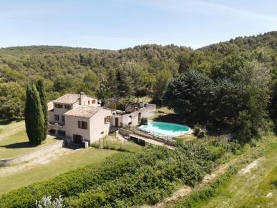 For sale Grambois 5 rooms 117 m2 Vaucluse (84240) photo 2