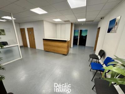 For sale Saint-cyr-sur-loire 4 rooms 191 m2 Indre et loire (37540) photo 0
