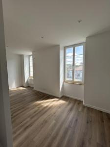 For rent Salies-de-bearn 2 rooms 45 m2 Pyrenees atlantiques (64270) photo 0