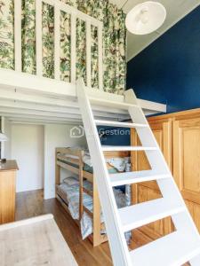 For rent Louveciennes 4 rooms 91 m2 Yvelines (78430) photo 2