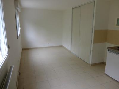 For rent Nantes 1 room 26 m2 Loire atlantique (44300) photo 1