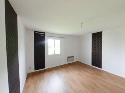 Louer Maison 79 m2 Ainay-le-vieil