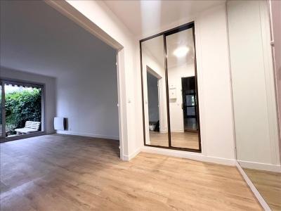For rent Asnieres-sur-seine 2 rooms 59 m2 Hauts de Seine (92600) photo 1